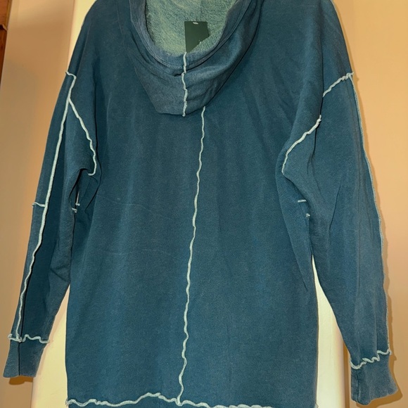 Green Light Weight Hoodie with Pocket - Picture 2 of 2